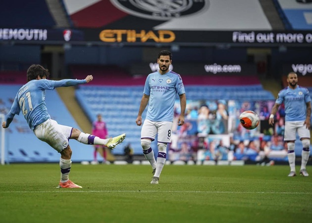 Silva tỏa sáng, Man City thắng Bournemouth trong trận cầu 'nghịch lý'