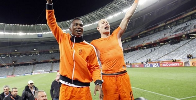 Robben nhắm người đá cặp thay thế Ribery