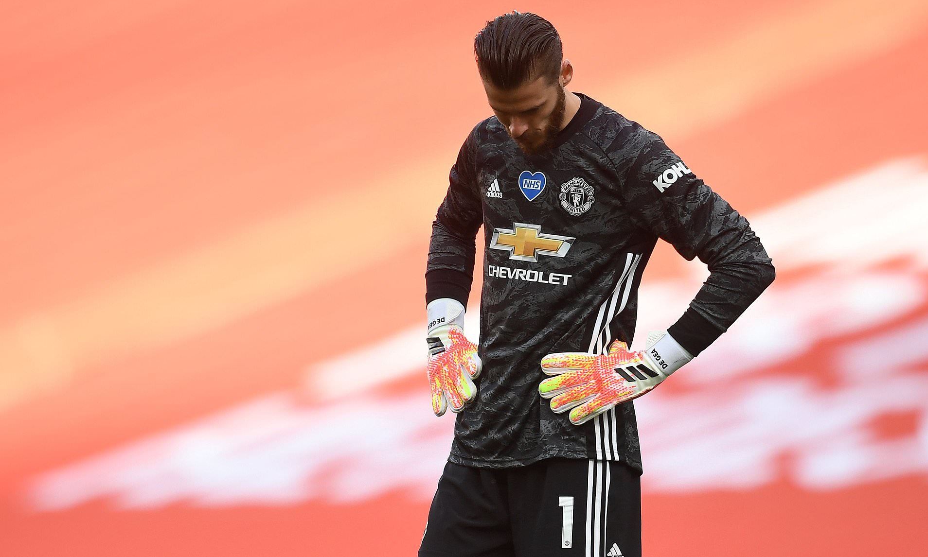 Solskjaer cần tàn nhẫn hơn với De Gea