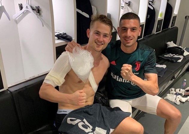 De Ligt đăng ảnh đẹp trai, CĐV Juve vẫn phải xót xa