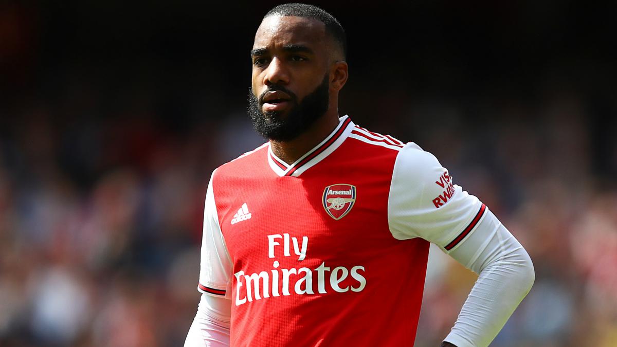 Ảnh bài viết Lacazette chỉ ra sự khác biệt giữa Arteta và Emery