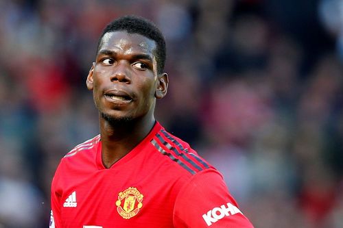 Bị đối thủ giễu cợt cười đùa với Bruno Fernandes, Pogba khó chịu ra mặt