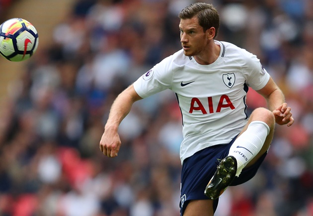 CHÍNH THỨC! Tottenham chia tay 2 cầu thủ