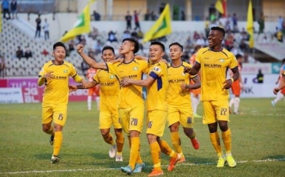 Hàng loạt CLB đề nghị huỷ V-League 2020: Chạy trốn suất xuống hạng?