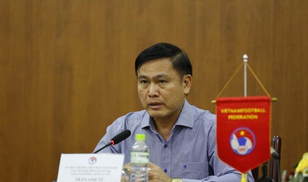 Từ chối nhóm "đội sổ", VFF lệnh không dừng V-League