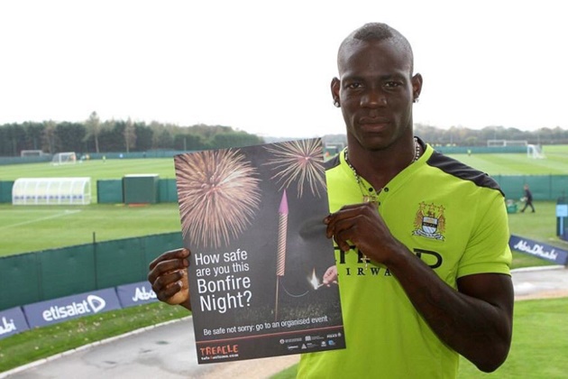 Gã trai hư Mario Balotelli và những trò hề 'khó đỡ'