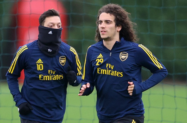 Hạ Chelsea, Arteta nói rõ 1 lời về Ozil và Guendouzi
