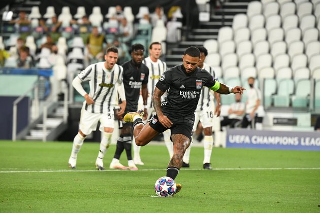 Ảnh bài viết Đánh bại Juve, Depay sánh ngang Van Nistelrooy ở Champions League