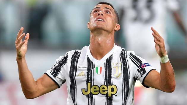 Ronaldo lập cú đúp, bị loại từ vòng 16 đội Champions League sau 1 thập kỷ