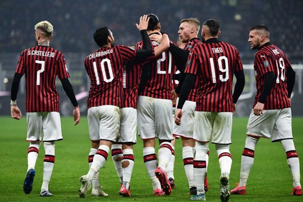Ảnh bài viết Tham vọng phục hưng, AC Milan "hút máu" Big Six Premier League
