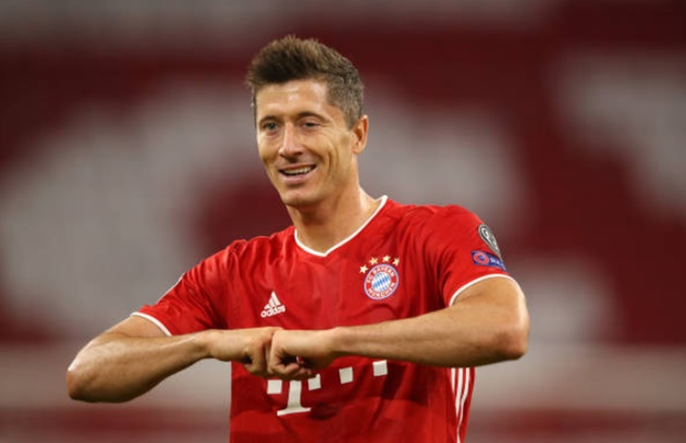 Ảnh bài viết Hạ sát Chelsea, Lewandowski sánh ngang 2 cựu sao Man Utd ở một kỷ lục
