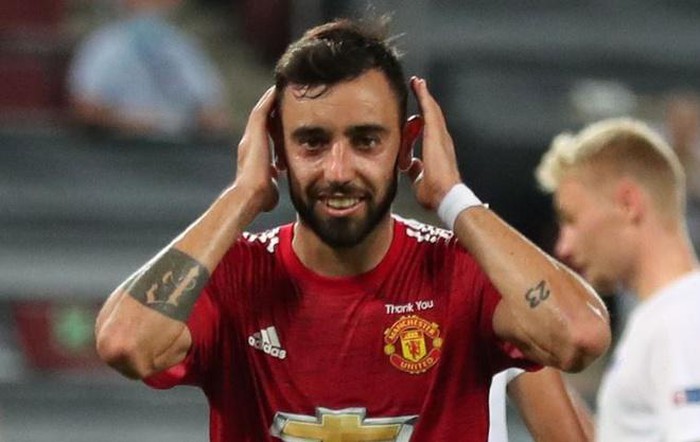 Bruno Fernandes không dùng 'quái chiêu' sút pen, Solskjaer lập tức giải thích