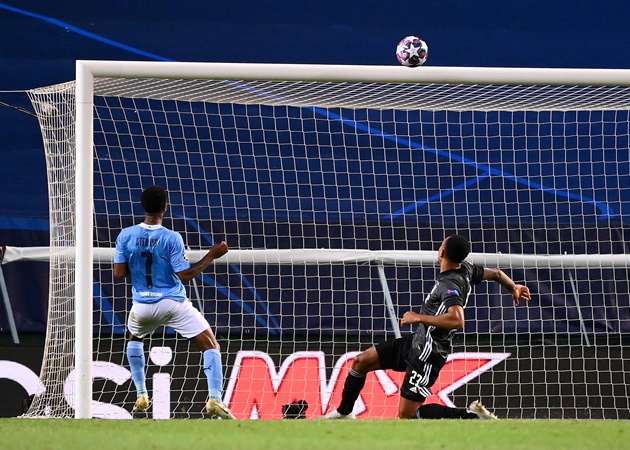 Ảnh bài viết 'Sterling sẽ không thể ngủ ngon vào tối nay đâu'