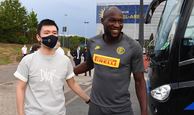 Lukaku, Conte rạng rỡ đón chào vị khách đặc biệt ghé thăm Inter Milan