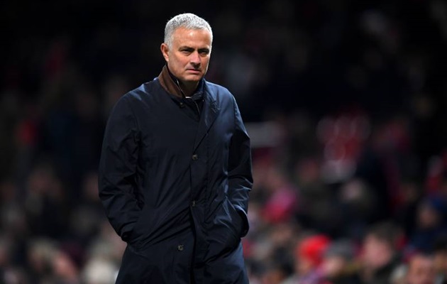 Đối tác đáp trả Spurs và Mourinho: 'Chúng tôi không phải siêu thị'