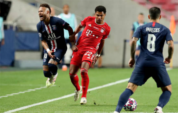"Tôi thích cái cách Gnabry đá vào chân của Neymar"