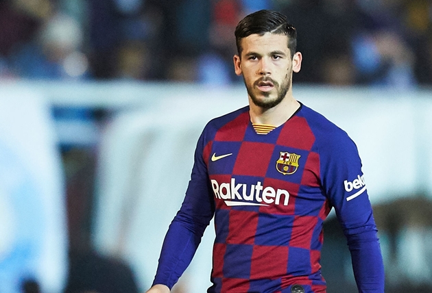 CHÍNH THỨC: "Kẻ bị Barca ruồng bỏ" dương tính với COVID-19