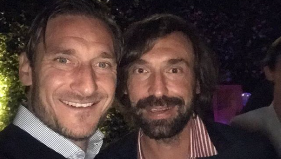 Ảnh bài viết Chân ướt chân ráo vào nghề, Pirlo nhận được lời chúc giá trị từ Totti