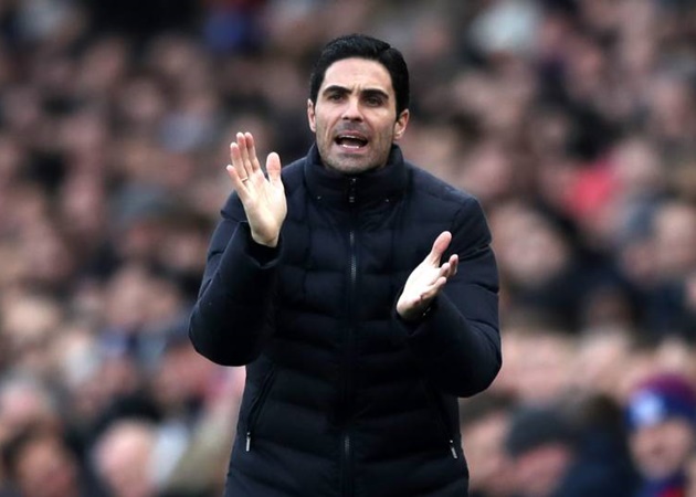 Gia cố hàng công, Arsenal gây sốc với 'nhạc trưởng' của West Ham
