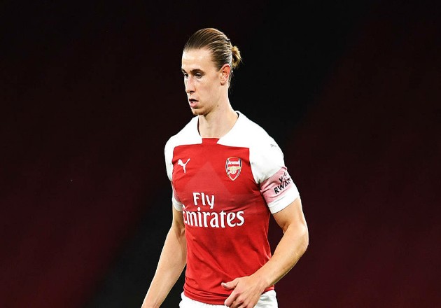 Chia tay Arsenal, tiền vệ 22 tuổi thẳng tiến đến Championship