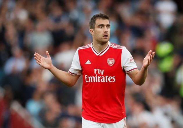 Chủ tịch Napoli: "Đúng, tôi muốn có cầu thủ Arsenal đó"