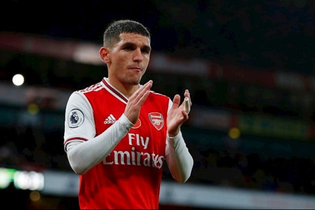 "Chúng tôi đang xem xét mua cầu thủ Arsenal đó"