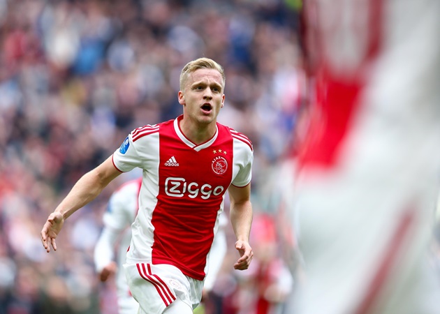 Từ Suarez đến Van de Beek: Ajax thay thế ra sao khi bán đi các trụ cột?