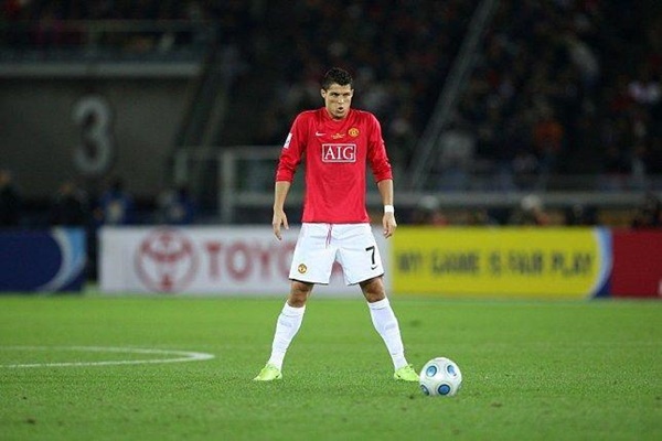 10 chân sút phạt hàng đầu lịch sử NHA: CR7 xếp thứ 4; "số 7" huyền thoại M.U dẫn đầu