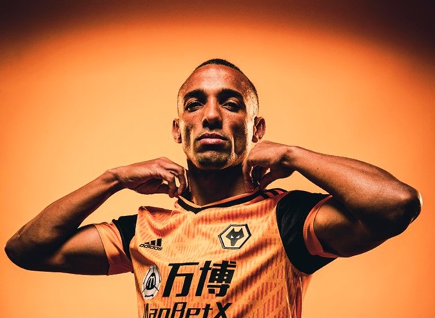 CHÍNH THỨC! Wolves cho ra mắt tân binh thứ 2 trong 2 ngày liên tiếp