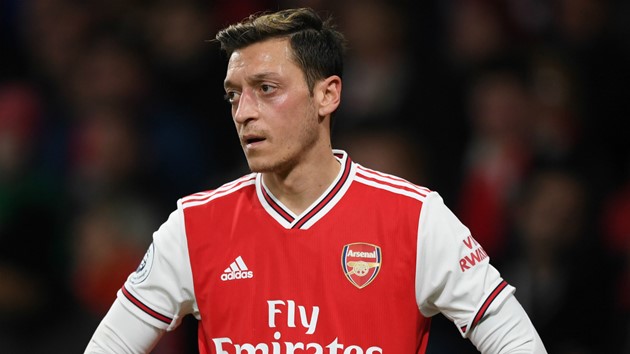 Steve Nicol chọn mục tiêu của Arsenal trước Ozil, Rodriguez và Bale