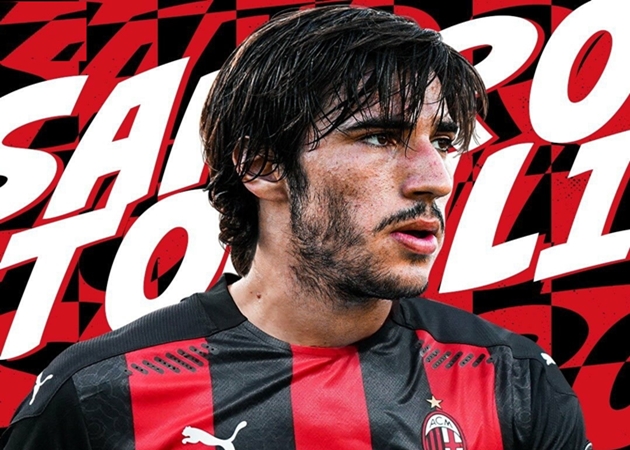 "Pirlo 2.0" có mặt ở Milan, chuẩn bị kiểm tra y tế