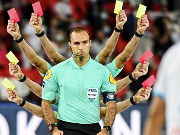 Cười té khói với loạt ảnh chế PSG thua liên tiếp