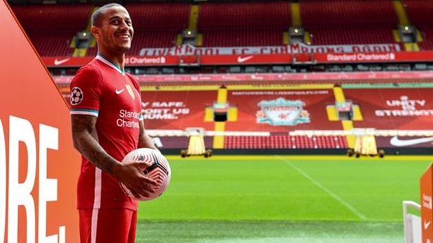 Tiết lộ gây sốc, Liverpool từng bỏ lỡ cơ hội chiêu mộ Thiago 