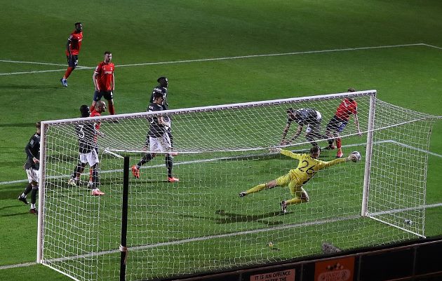 Ảnh bài viết Quả penalty bước ngoặt, Man Utd thắng giòn giã Luton