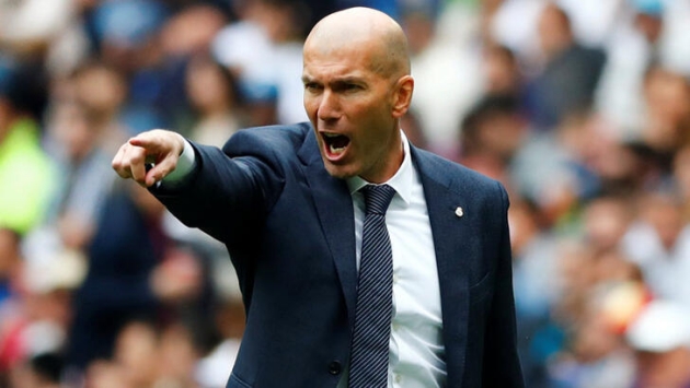 Thoát chết, Zidane chuẩn bị đẩy đi "bom tấn thất vọng nhất lịch sử"?