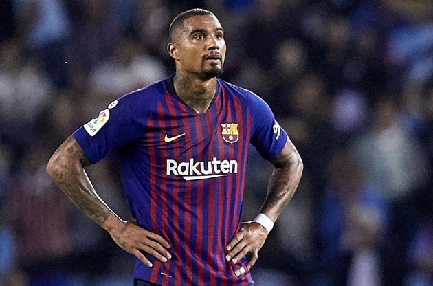 CHÍNH THỨC: "Hàng hớ" Barca gia nhập đội bóng của cựu Chủ tịch AC Milan