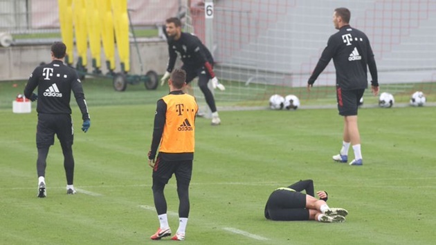 Bayern lại đau đầu vì "drama" ẩu đả trên sân tập