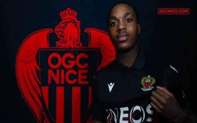 XONG! Chia tay Man United, "ma tốc độ" chuyển đến Ligue 1