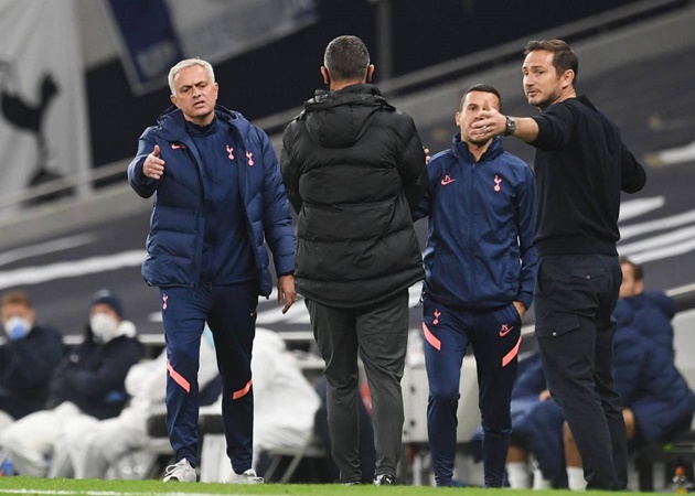 Hết đấu 'võ mồm' với Lampard, Mourinho lại chê Chelsea 'thường thôi'