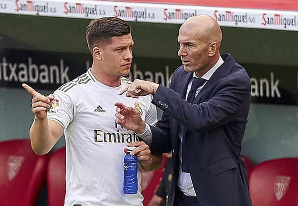 Bị Man Utd dòm ngó, HLV Zidane lên tiếng về tương lai của Luka Jovic