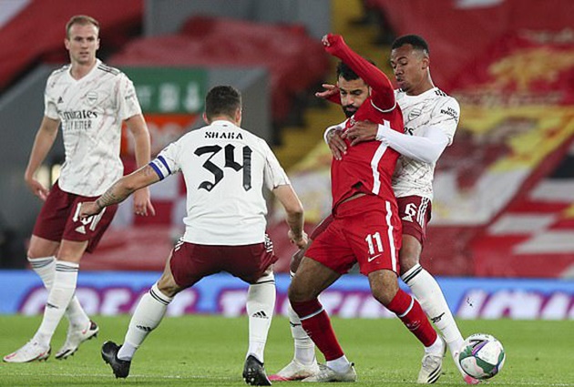 Ảnh bài viết NHM Arsenal phấn khích: "Salah có vẻ vừa vặn với cái túi của ngôi sao đó"