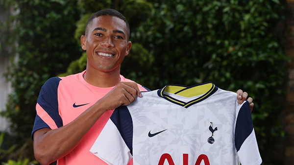 "Sát thủ 46 triệu bảng" ra mắt Tottenham, chọn ngay số áo lạ lẫm