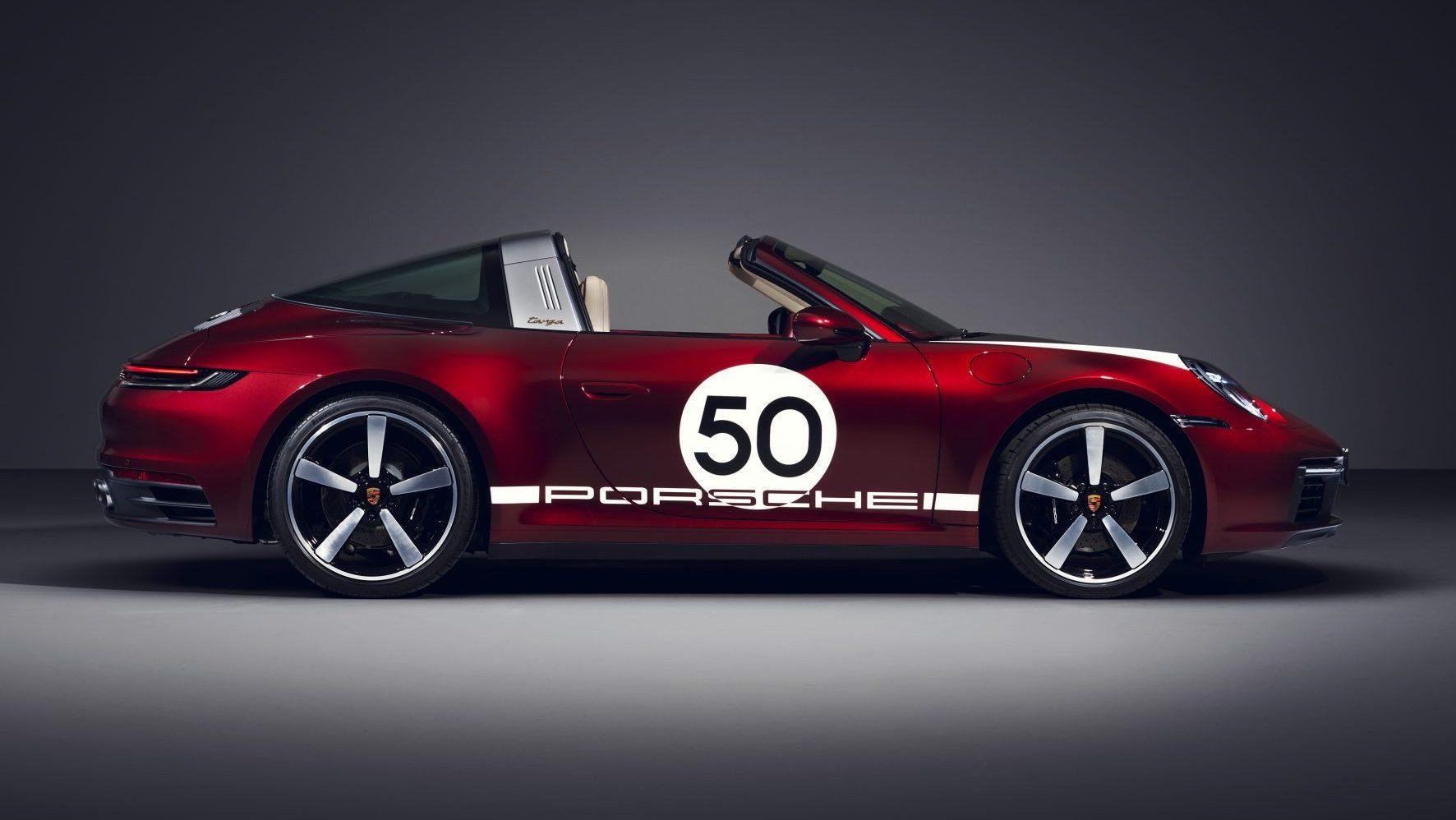 Ảnh bài viết Cận cảnh tuyệt phẩm Porsche 911 hơn 6 tỷ đồng Zlatan vừa tậu