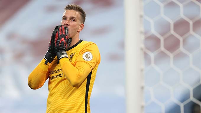 “Thảm họa” Adrian gieo rắc sợ hãi, HLV Klopp nên sử dụng thần đồng 17 tuổi