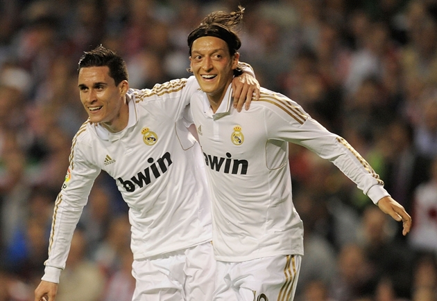 CHÍNH THỨC: Sau 2 tháng chia tay, cựu sao Real Madrid trở lại Serie A