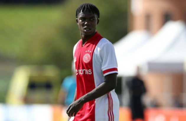 XONG! Arsenal chiêu mộ "ma tốc độ" từ Ajax