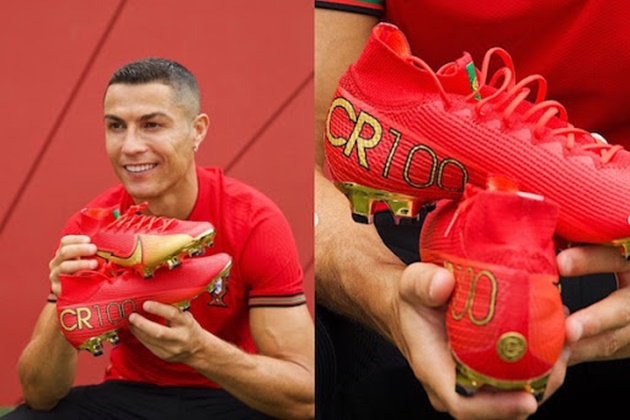 Ronaldo nhận đôi giày "chất như nước cất" từ Nike