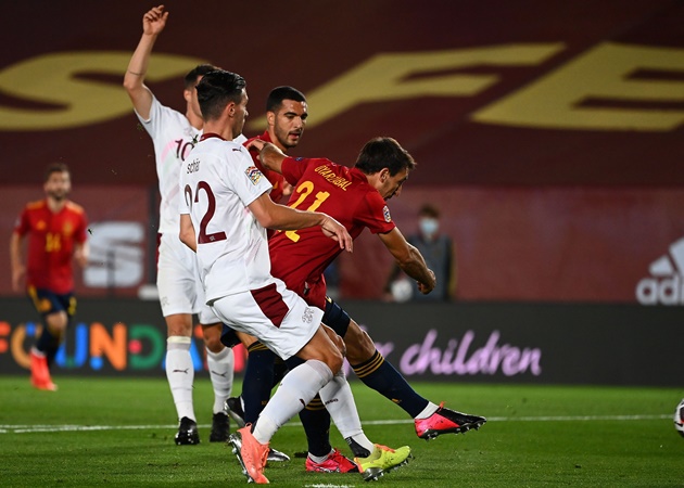 'Sát thủ' Sociedad rực sáng, Tây Ban Nha độc chiếm bảng D Nations League