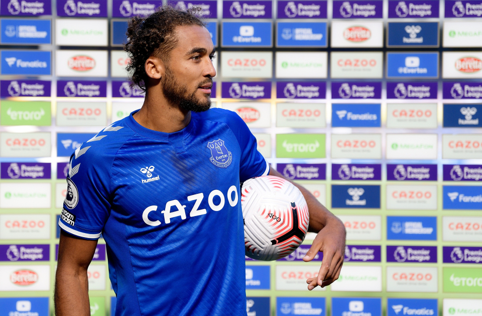 "Cậu ấy đang làm những điều mà Harry Kane làm được những năm trước"