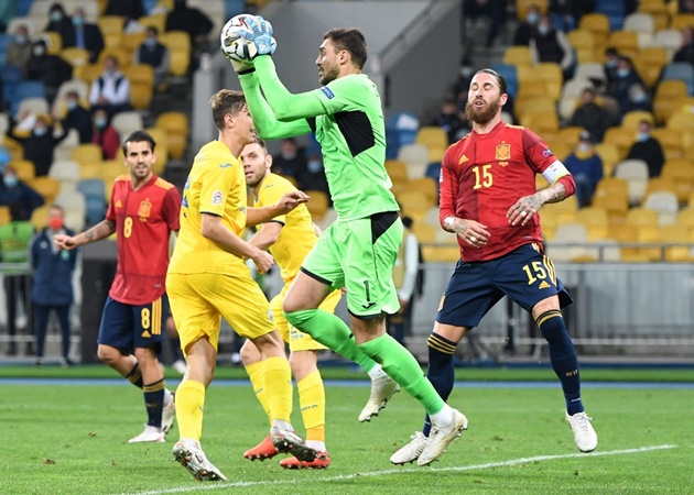 Cả trận sút 2 lần, Ukraine vẫn khiến Tây Ban Nha ôm hận tại Olimpiysky